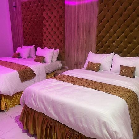 Murphy'S Mansion Resort Umuahia Exterior photo
